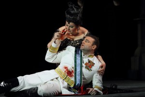 Liudmyla Monastyrska as Amelia and Joseph Calleja as Riccardo in Un ballo in maschera © ROH. Photographer Catherine Ashmore