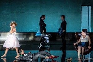 Julie Mathevet (Zerlina), Jean-Sébastien Bou (Don Giovanni), Rinat Shaham (Donna Elvira) © Bernd Uhlig