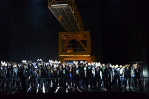 Otello at Theater Basel: ©Hans Jörg Michel Kristian Benedikt, Simon Neal, Chor- und Extrachor des Theater Basel