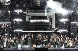 Il Trovatore at the Bayerische Staatsoper (photo: Wilfried Hösl)