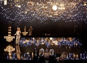 Andreas Wolf (Jupiter), Ishino Shigeo  (Momus), André Morsch (Un Satyre / Cithéron), Lenneke Ruiten (Amour / La Folie), Cyril Auvity (Thespis / Mercure), Mirella Bunoaica (Thalie) © A.T. Schaefer 