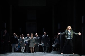 Opernhaus Zürich - Elektra - Oper von Richard Strauss 2014/15 ©Judith Schlosser, e-mail: j_schlosser@bluewin.ch, Bankverbindung: ZKB, 1137-0586.405, IBAN:CH7000700113700586405, SWIFT:ZKBKCHZZ80A