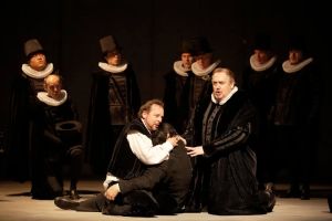 The Hamburg Staatsoper production of Don Carlos as seen in 2008. © Brinkhoff/Mögenburg