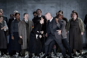 Rinat Shaham, Anthony Michaels-Moore, Chorus of English National Opera © ENO/Robert Workman