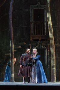 Alexise Yerna, Celso Albelo & Annick Massis © Opéra Royal de Wallonie /  Lorraine Wauters