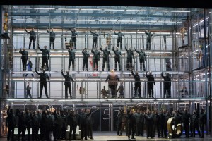 Hans-Peter König & Chor der Bayerischen Staatsoper © Wilfried Hösl