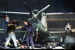 Hans Kittelmann, Benjamin Weaver, Kay Stiefermann, Marcell Bakonyi, Chor des Staatstheater Nürnberg © Ludwig Olah