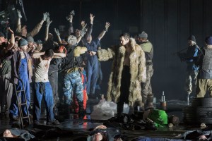 Alexey Birkus, Hans Kittelmann, Marcell Bakonyi, Chor des Staatstheater Nürnberg © Ludwig Olah
